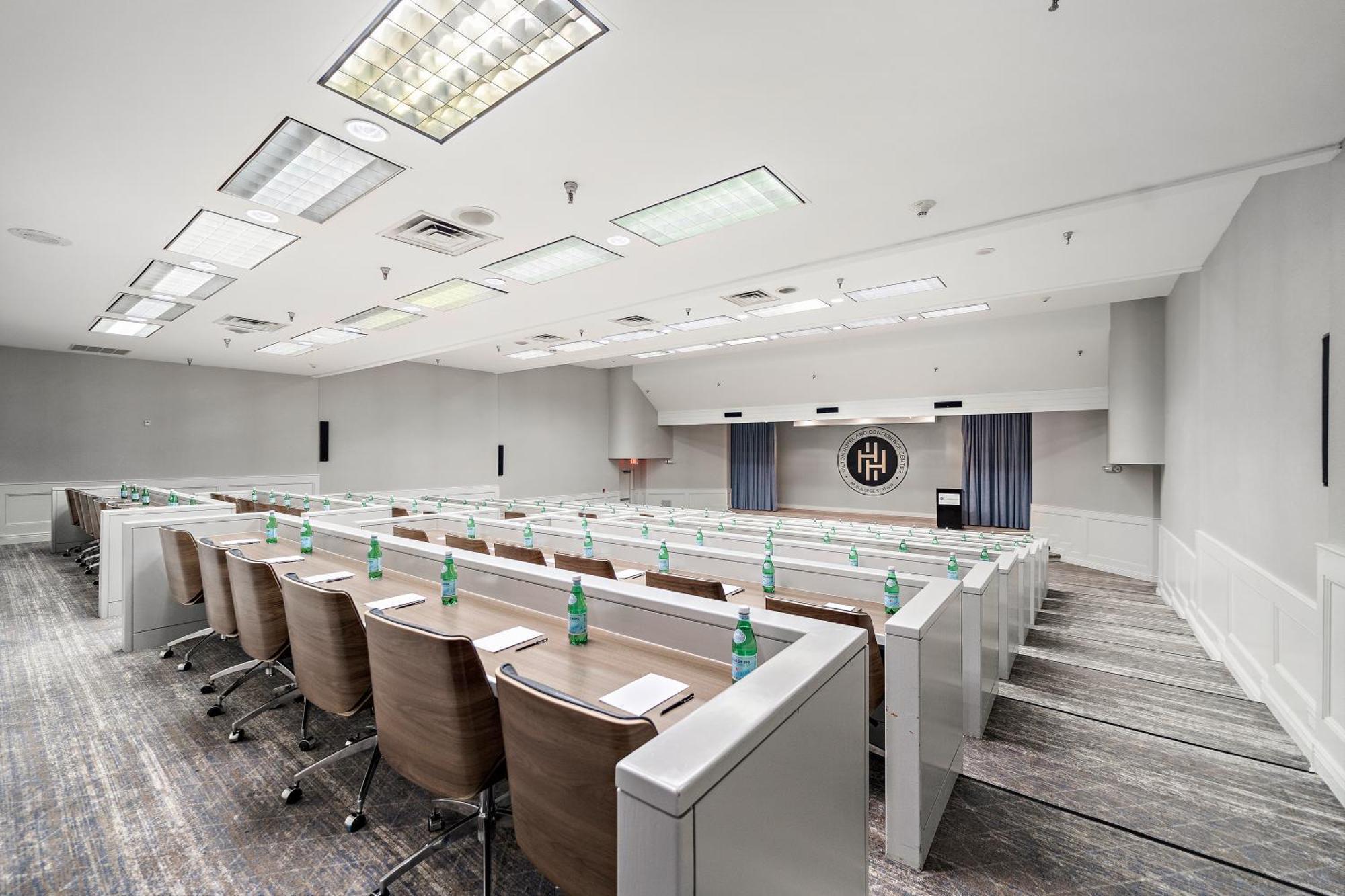 Hilton College Station & Conference Center Hotel Екстериор снимка